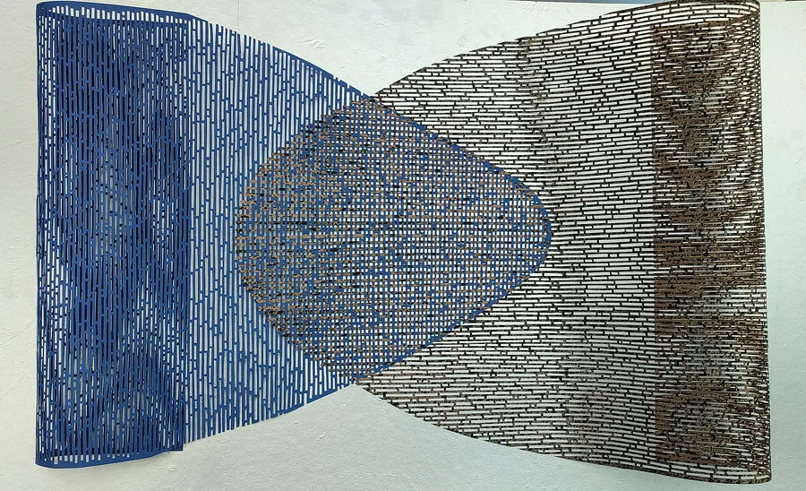 Зображення "Де небо стрічається із землею. Where the Sky meets to he Earth." від Орест Гелитович, розмір: 62х100, матеріали: Картон, папір, фольга, медіум: Графіка, місто: Львів